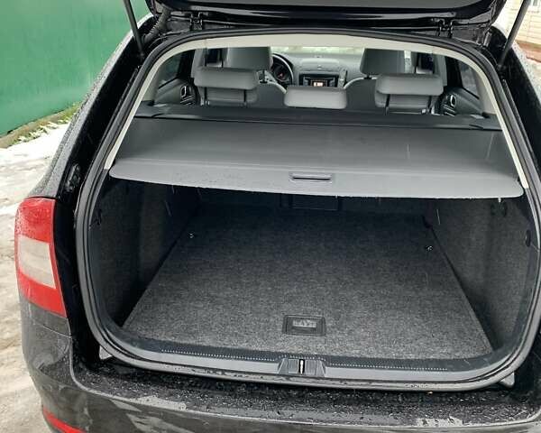 Черный Шкода Октавия, объемом двигателя 2 л и пробегом 252 тыс. км за 12000 $, фото 34 на Automoto.ua