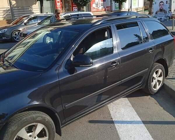 Черный Шкода Октавия, объемом двигателя 1.6 л и пробегом 278 тыс. км за 6300 $, фото 4 на Automoto.ua