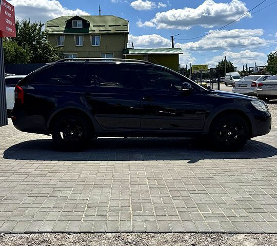 Черный Шкода Октавия, объемом двигателя 1.8 л и пробегом 187 тыс. км за 8700 $, фото 2 на Automoto.ua