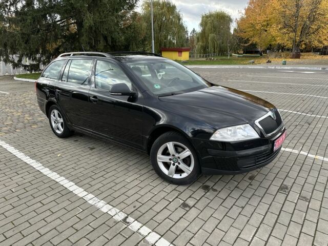 Шкода Октавия 2011 в Луцке на Automoto.ua Черный Шкода Октавия, объемом двигателя 1.6 л и пробегом 268 тыс. км за 6950 $, фото 2 на Automoto.ua