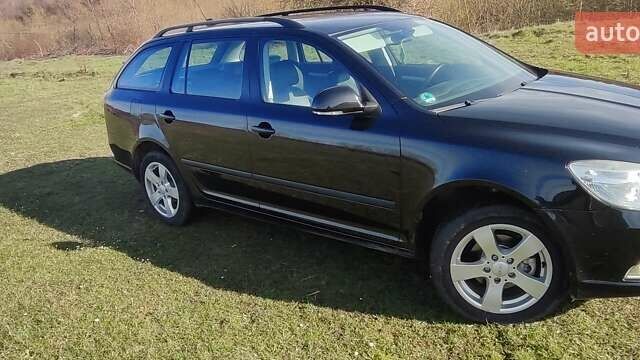 Чорний Шкода Октавія, об'ємом двигуна 1.6 л та пробігом 240 тис. км за 9000 $, фото 1 на Automoto.ua