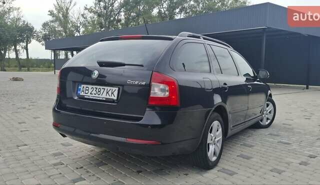 Шкода Октавия 2011 в Виннице на Automoto.ua Черный Шкода Октавия, объемом двигателя 1.6 л и пробегом 202 тыс. км за 8500 $, фото 8 на Automoto.ua