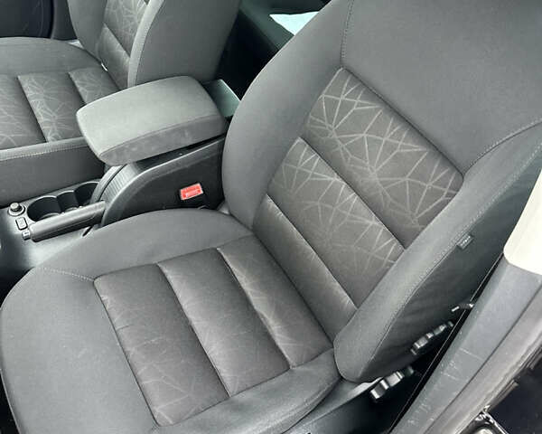 Черный Шкода Октавия, объемом двигателя 1.4 л и пробегом 260 тыс. км за 6800 $, фото 21 на Automoto.ua