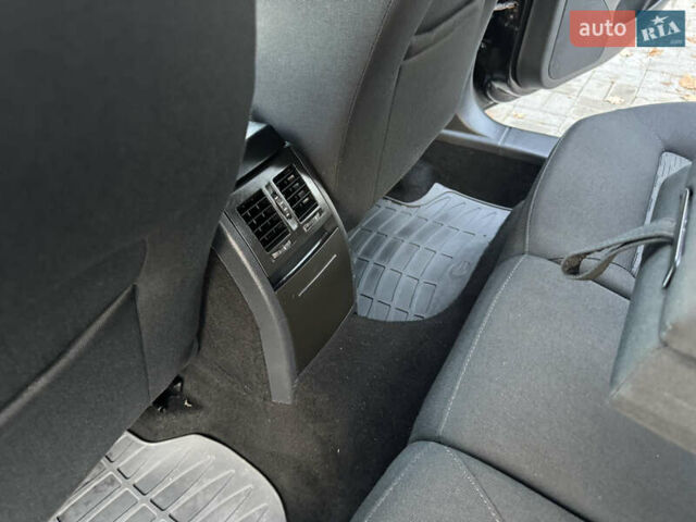 Черный Шкода Октавия, объемом двигателя 1.6 л и пробегом 243 тыс. км за 8350 $, фото 56 на Automoto.ua