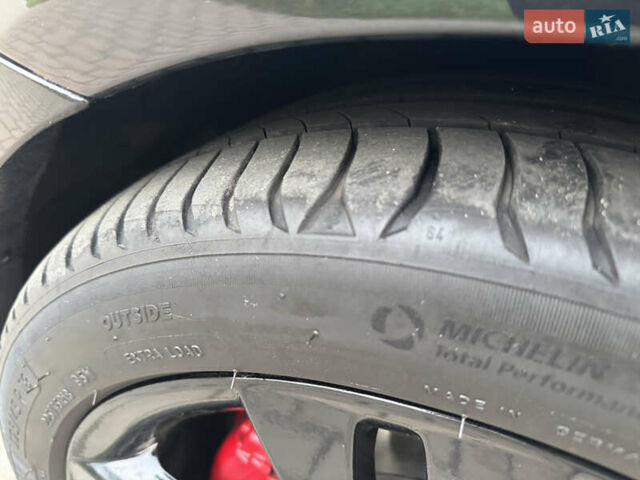 Шкода Октавия 2011 в Ровно на Automoto.ua Черный Шкода Октавия, объемом двигателя 1.97 л и пробегом 280 тыс. км за 9750 $, фото 21 на Automoto.ua