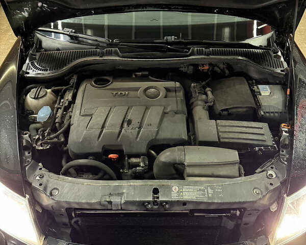 Черный Шкода Октавия, объемом двигателя 2 л и пробегом 330 тыс. км за 10500 $, фото 29 на Automoto.ua