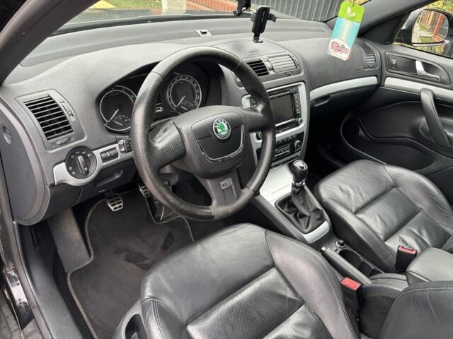 Черный Шкода Октавия, объемом двигателя 2 л и пробегом 260 тыс. км за 8700 $, фото 9 на Automoto.ua