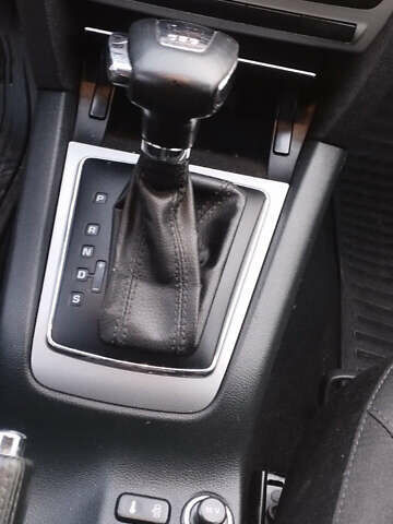 Черный Шкода Октавия, объемом двигателя 1.4 л и пробегом 231 тыс. км за 6999 $, фото 11 на Automoto.ua