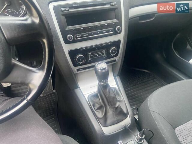 Черный Шкода Октавия, объемом двигателя 1.8 л и пробегом 183 тыс. км за 8500 $, фото 9 на Automoto.ua