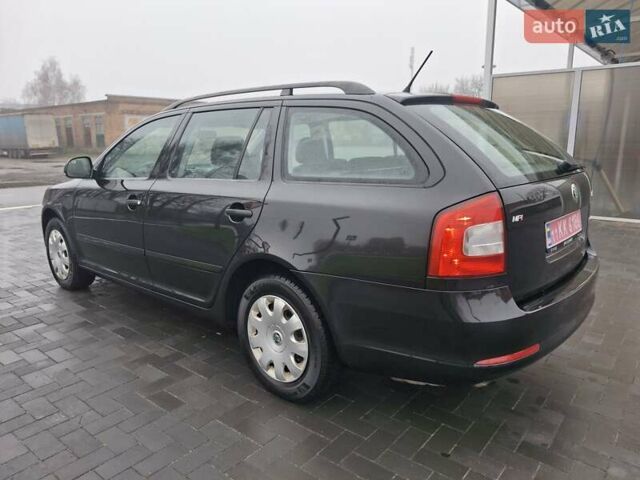 Чорний Шкода Октавія, об'ємом двигуна 1.6 л та пробігом 221 тис. км за 8600 $, фото 10 на Automoto.ua