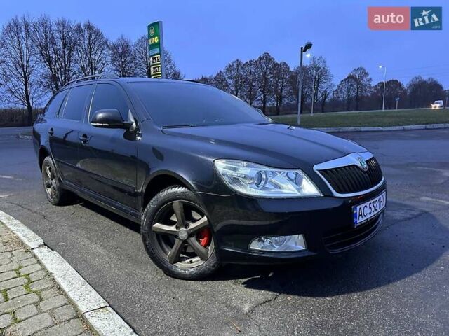 Черный Шкода Октавия, объемом двигателя 1.8 л и пробегом 232 тыс. км за 9900 $, фото 1 на Automoto.ua
