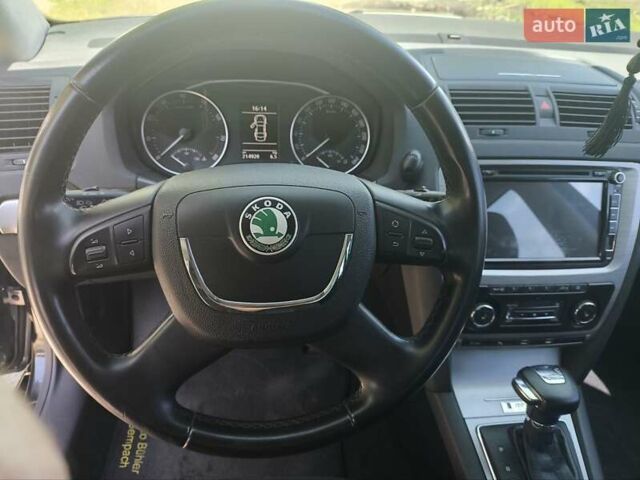 Черный Шкода Октавия, объемом двигателя 1.8 л и пробегом 215 тыс. км за 8700 $, фото 8 на Automoto.ua