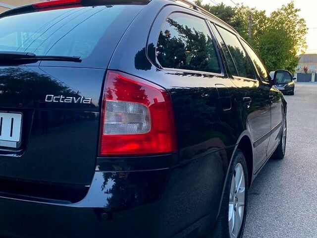 Чорний Шкода Октавія, об'ємом двигуна 1.6 л та пробігом 193 тис. км за 8500 $, фото 6 на Automoto.ua