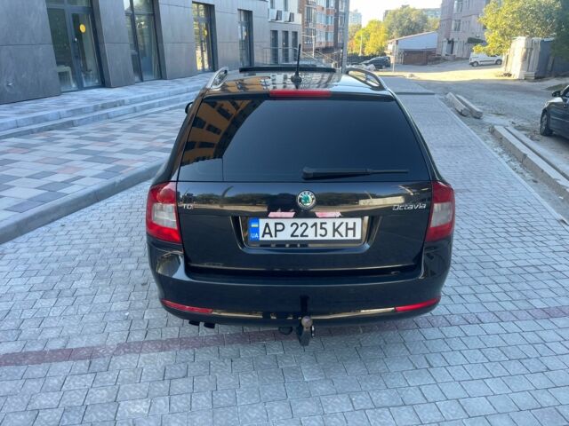 Черный Шкода Октавия, объемом двигателя 2 л и пробегом 290 тыс. км за 10200 $, фото 3 на Automoto.ua