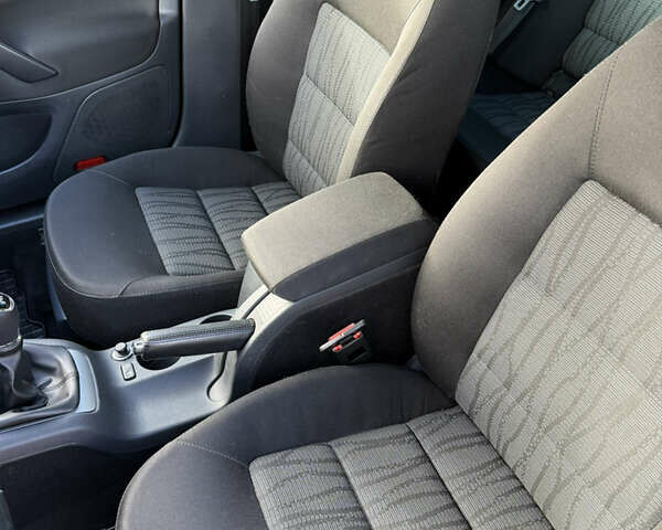 Черный Шкода Октавия, объемом двигателя 1.8 л и пробегом 222 тыс. км за 7200 $, фото 16 на Automoto.ua