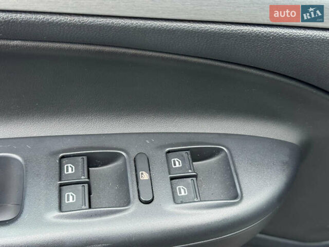 Чорний Шкода Октавія, об'ємом двигуна 1.98 л та пробігом 217 тис. км за 9500 $, фото 57 на Automoto.ua