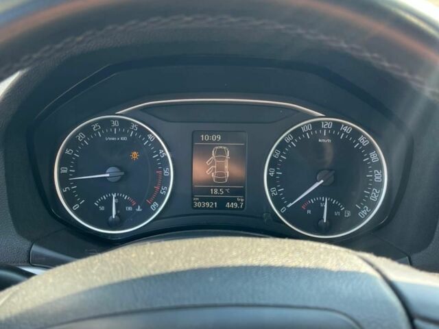 Чорний Шкода Октавія, об'ємом двигуна 2 л та пробігом 310 тис. км за 9000 $, фото 6 на Automoto.ua