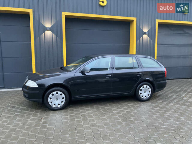 Черный Шкода Октавия, объемом двигателя 1.6 л и пробегом 198 тыс. км за 6999 $, фото 6 на Automoto.ua