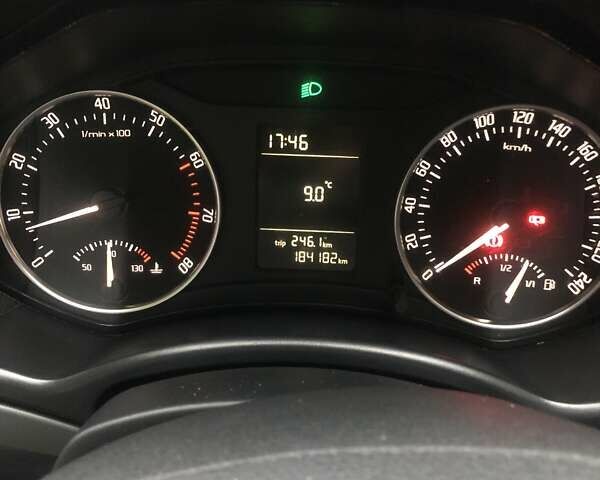 Черный Шкода Октавия, объемом двигателя 1.6 л и пробегом 184 тыс. км за 8900 $, фото 9 на Automoto.ua
