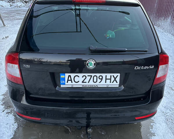 Чорний Шкода Октавія, об'ємом двигуна 1.6 л та пробігом 305 тис. км за 8600 $, фото 2 на Automoto.ua