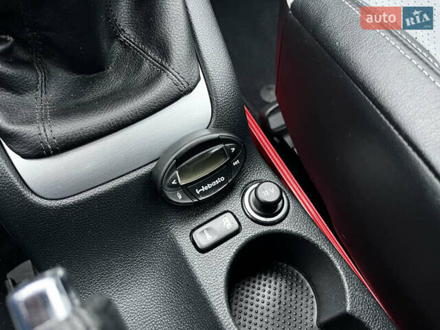 Чорний Шкода Октавія, об'ємом двигуна 2 л та пробігом 217 тис. км за 11199 $, фото 26 на Automoto.ua