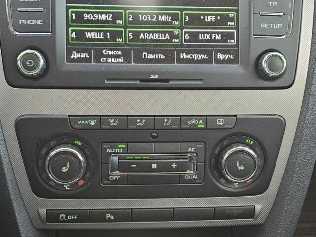 Чорний Шкода Октавія, об'ємом двигуна 1.6 л та пробігом 216 тис. км за 8500 $, фото 7 на Automoto.ua