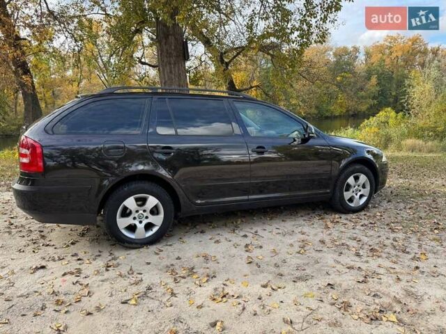 Шкода Октавия 2011 в Полтаве на Automoto.ua Черный Шкода Октавия, объемом двигателя 1.6 л и пробегом 220 тыс. км за 7600 $, фото 37 на Automoto.ua