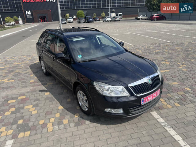 Черный Шкода Октавия, объемом двигателя 1.6 л и пробегом 274 тыс. км за 7999 $, фото 9 на Automoto.ua