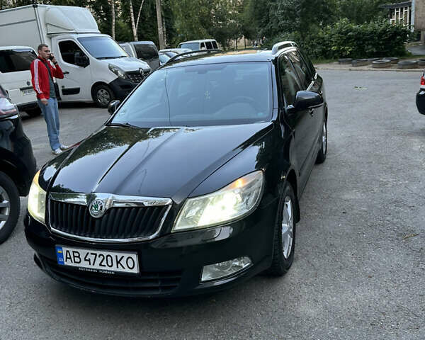 Шкода Октавия 2011 в Виннице на Automoto.ua Черный Шкода Октавия, объемом двигателя 1.6 л и пробегом 291 тыс. км за 8800 $, фото 7 на Automoto.ua