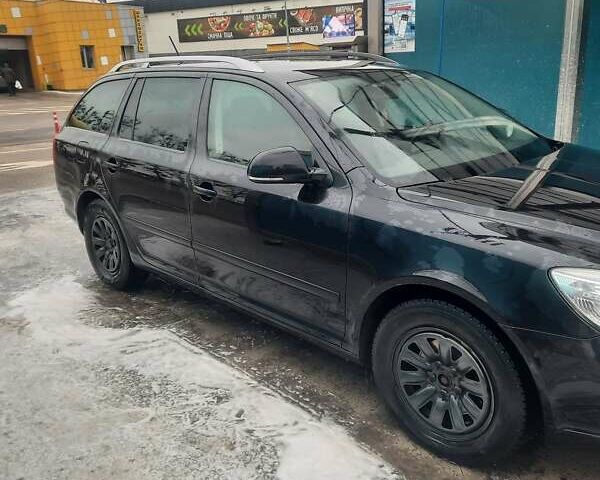Черный Шкода Октавия, объемом двигателя 1.6 л и пробегом 238 тыс. км за 8300 $, фото 2 на Automoto.ua