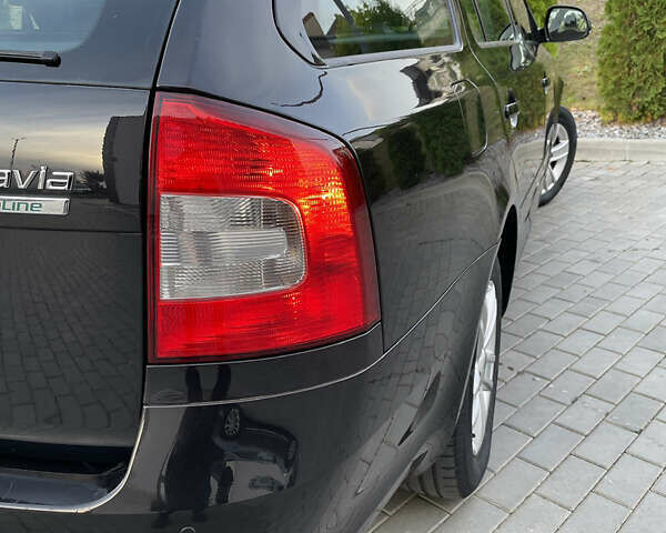 Чорний Шкода Октавія, об'ємом двигуна 1.6 л та пробігом 194 тис. км за 9399 $, фото 19 на Automoto.ua