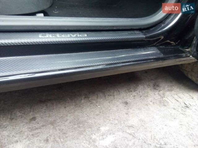 Чорний Шкода Октавія, об'ємом двигуна 1.8 л та пробігом 259 тис. км за 6900 $, фото 5 на Automoto.ua