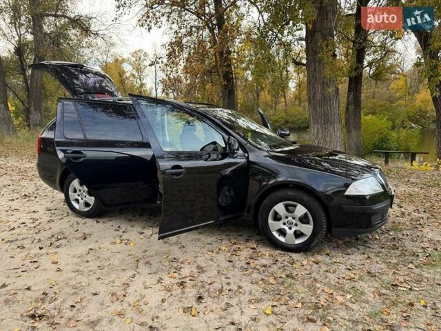 Шкода Октавия 2011 в Полтаве на Automoto.ua Черный Шкода Октавия, объемом двигателя 1.6 л и пробегом 220 тыс. км за 7600 $, фото 91 на Automoto.ua