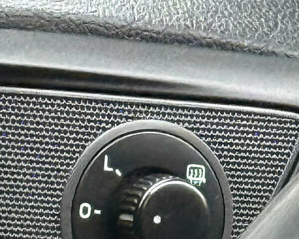 Черный Шкода Октавия, объемом двигателя 1.6 л и пробегом 260 тыс. км за 8700 $, фото 12 на Automoto.ua