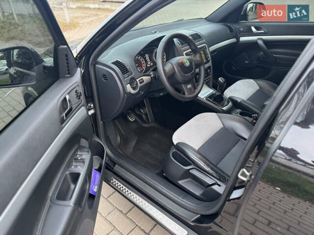 Шкода Октавия 2011 в Ровно на Automoto.ua Черный Шкода Октавия, объемом двигателя 1.97 л и пробегом 280 тыс. км за 9750 $, фото 27 на Automoto.ua