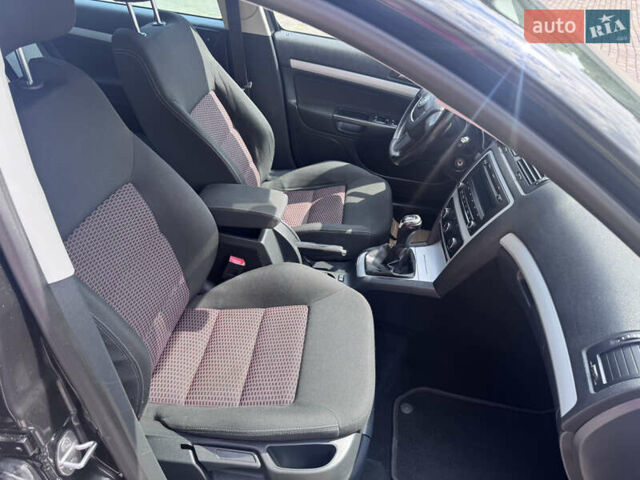 Черный Шкода Октавия, объемом двигателя 1.6 л и пробегом 274 тыс. км за 7999 $, фото 26 на Automoto.ua