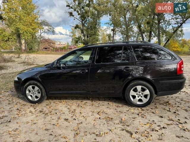 Шкода Октавия 2011 в Полтаве на Automoto.ua Черный Шкода Октавия, объемом двигателя 1.6 л и пробегом 220 тыс. км за 7600 $, фото 17 на Automoto.ua