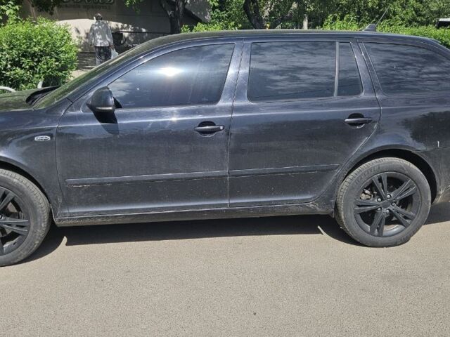 Шкода Октавия 2011 в Харькове на Automoto.ua Черный Шкода Октавия, объемом двигателя 1.8 л и пробегом 0 тыс. км за 8000 $, фото 6 на Automoto.ua