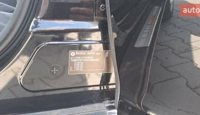 Черный Шкода Октавия, объемом двигателя 2 л и пробегом 267 тыс. км за 11400 $, фото 8 на Automoto.ua