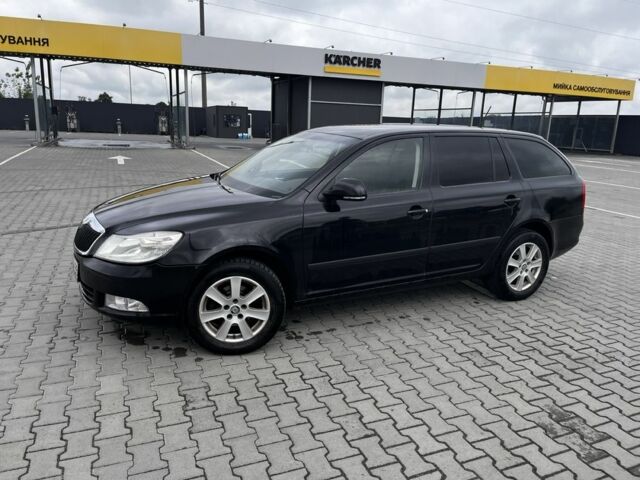 Чорний Шкода Октавія, об'ємом двигуна 0 л та пробігом 350 тис. км за 8000 $, фото 1 на Automoto.ua