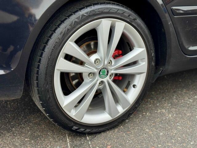 Черный Шкода Октавия, объемом двигателя 2 л и пробегом 217 тыс. км за 9500 $, фото 23 на Automoto.ua