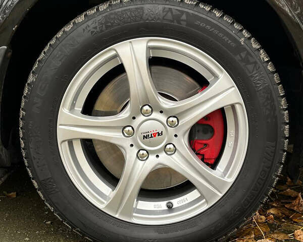 Черный Шкода Октавия, объемом двигателя 2 л и пробегом 228 тыс. км за 10000 $, фото 14 на Automoto.ua