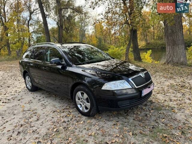 Шкода Октавия 2011 в Полтаве на Automoto.ua Черный Шкода Октавия, объемом двигателя 1.6 л и пробегом 220 тыс. км за 7600 $, фото 40 на Automoto.ua