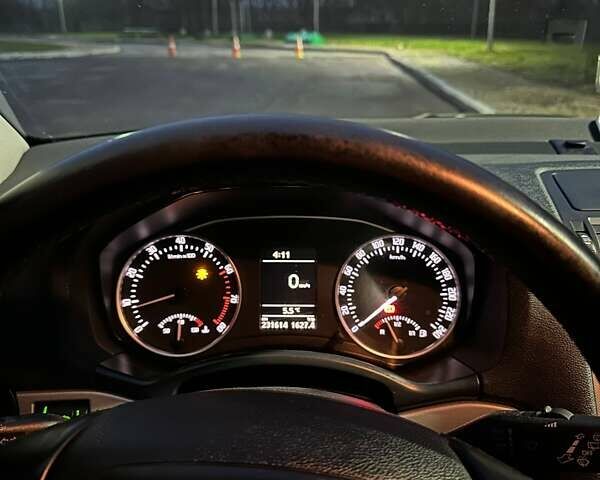 Черный Шкода Октавия, объемом двигателя 1.8 л и пробегом 232 тыс. км за 9900 $, фото 26 на Automoto.ua