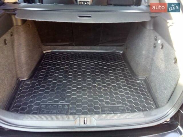 Чорний Шкода Октавія, об'ємом двигуна 1.8 л та пробігом 259 тис. км за 6900 $, фото 29 на Automoto.ua