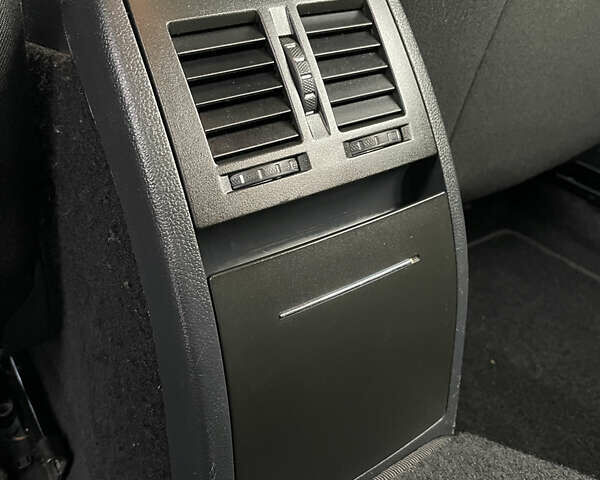 Чорний Шкода Октавія, об'ємом двигуна 1.6 л та пробігом 194 тис. км за 9399 $, фото 81 на Automoto.ua