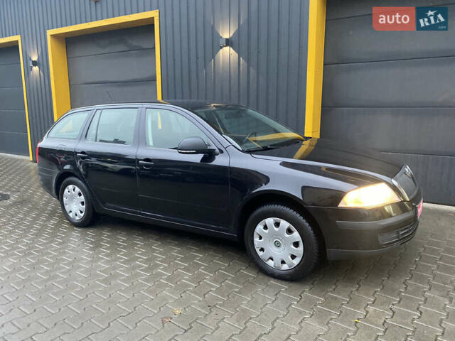 Черный Шкода Октавия, объемом двигателя 1.6 л и пробегом 198 тыс. км за 6999 $, фото 29 на Automoto.ua