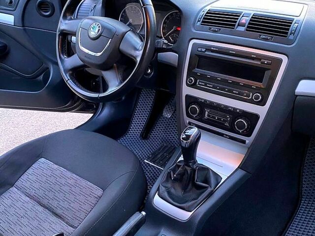 Чорний Шкода Октавія, об'ємом двигуна 1.6 л та пробігом 193 тис. км за 8500 $, фото 11 на Automoto.ua