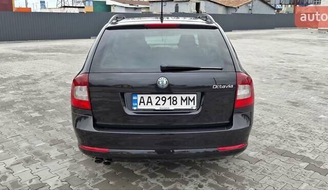 Черный Шкода Октавия, объемом двигателя 1.8 л и пробегом 328 тыс. км за 8400 $, фото 1 на Automoto.ua
