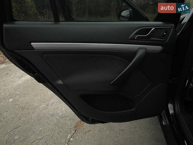 Шкода Октавия 2011 в Ковель на Automoto.ua Черный Шкода Октавия, объемом двигателя 1.4 л и пробегом 231 тыс. км за 7400 $, фото 4 на Automoto.ua